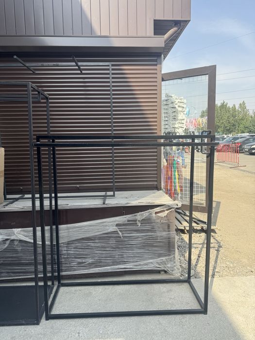 Стойки для одежды