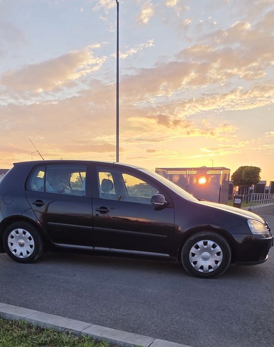 Vând Volkswagen Golf 5 An fabricatie  2007 ,1,9 TDI, 105 CP ,6+1 viteze– Stare excelentă