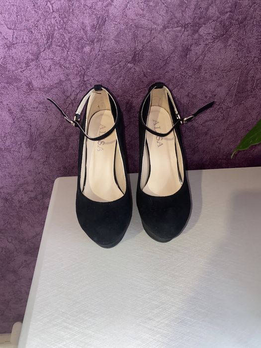 Продаю туфли