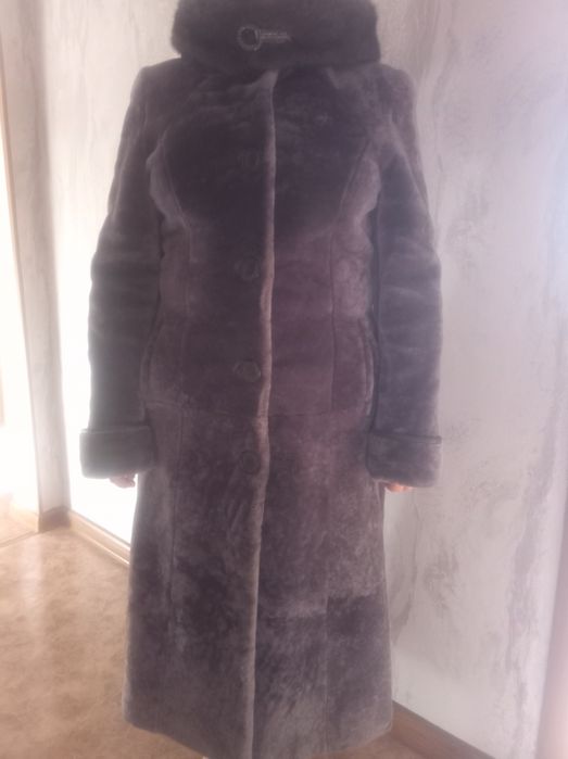 Продам мутоновую шубу