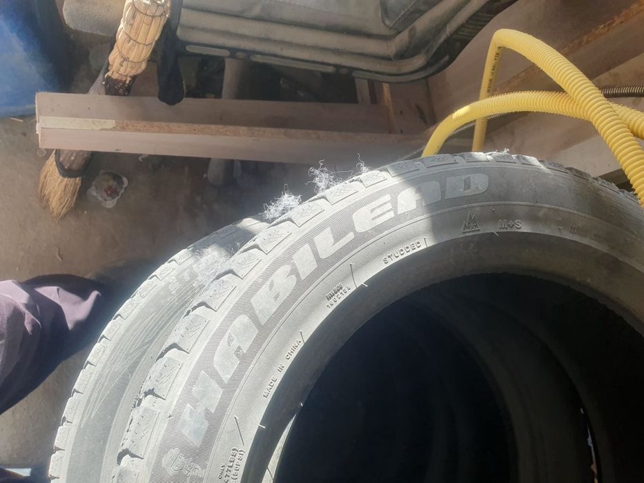 Продаю покрышки r16