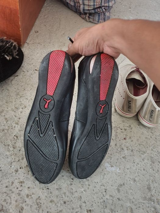 Пума мокасини и черни и бели летни кецки и двата чифта са 38 номер жен