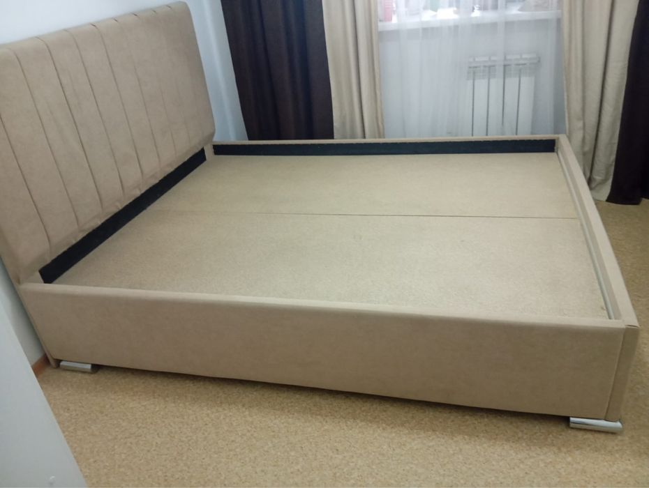 Продам кровать двухспалтную