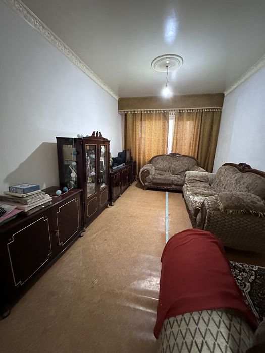 Продаётся 4/3/4 на Карасу-1 с балконом 2х6