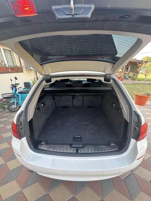 Vand sau schimb BMW F11 2012