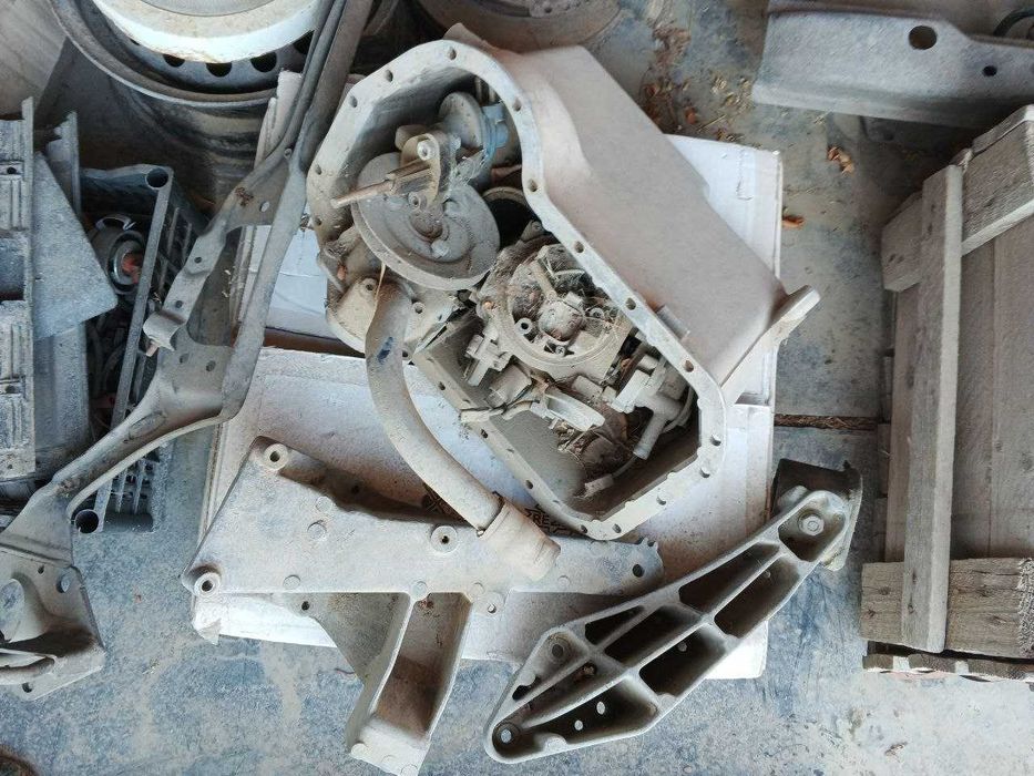 Поддон, кронштейн, запчасти