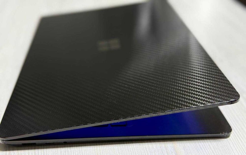 Surface Laptop 3 carbon 13.5” 2K IPS Sensor I7-1185G7 16GB/256GB NVMe