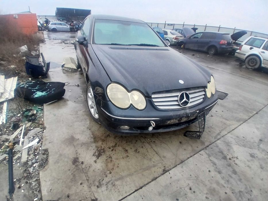 dezmembrez mercedes benz clk