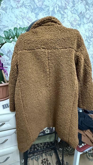 шубка тедди Bershka