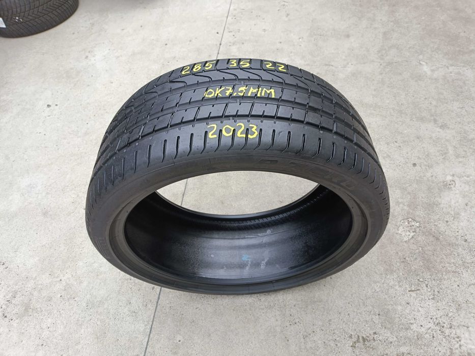 O anvelopa de vara 285 35 22 pirelli p zero profil 7,5 mm dot 2023
