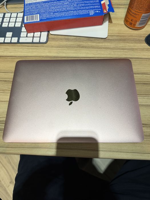 продам apple macbook