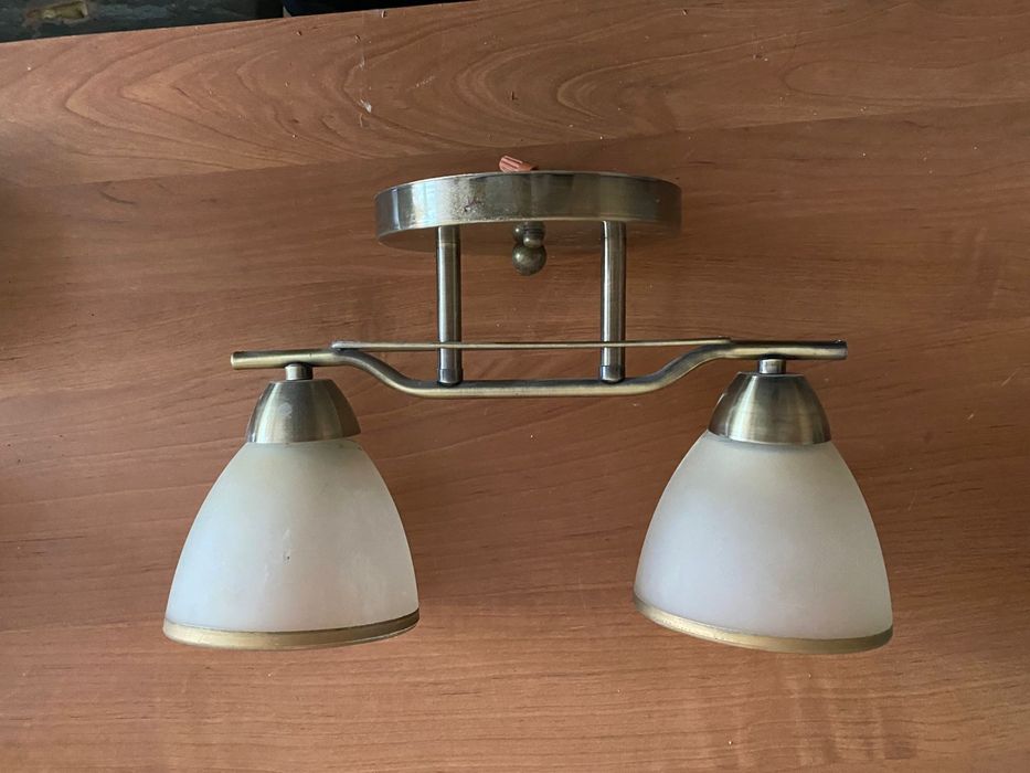 Продам люстры недорого