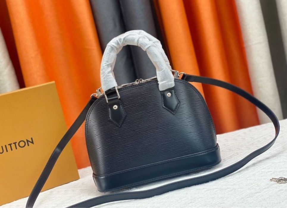 Geanta Louis Vuitton Alma BB piele naturala stoc