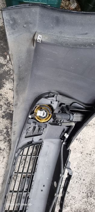 Бампер гольф 6 в хорошем состоянии