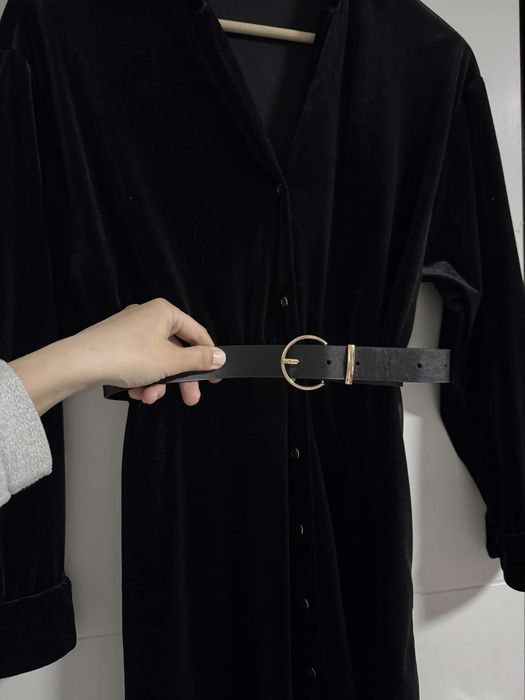 Черна рокля от кадифе