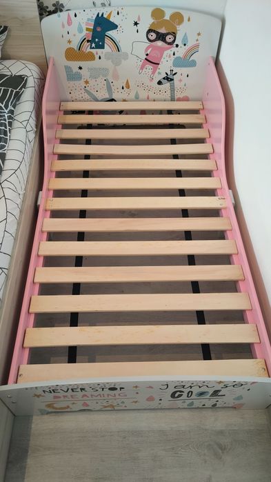 Детско легло 140/70 с матрак.