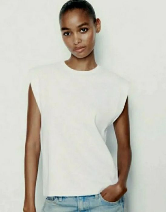 Топы и футболки Pull&bear, Defacto, Bershka, Stradivarius, Zara, Amisu