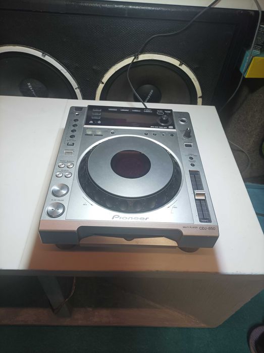 Pioneer player CDJ-850
