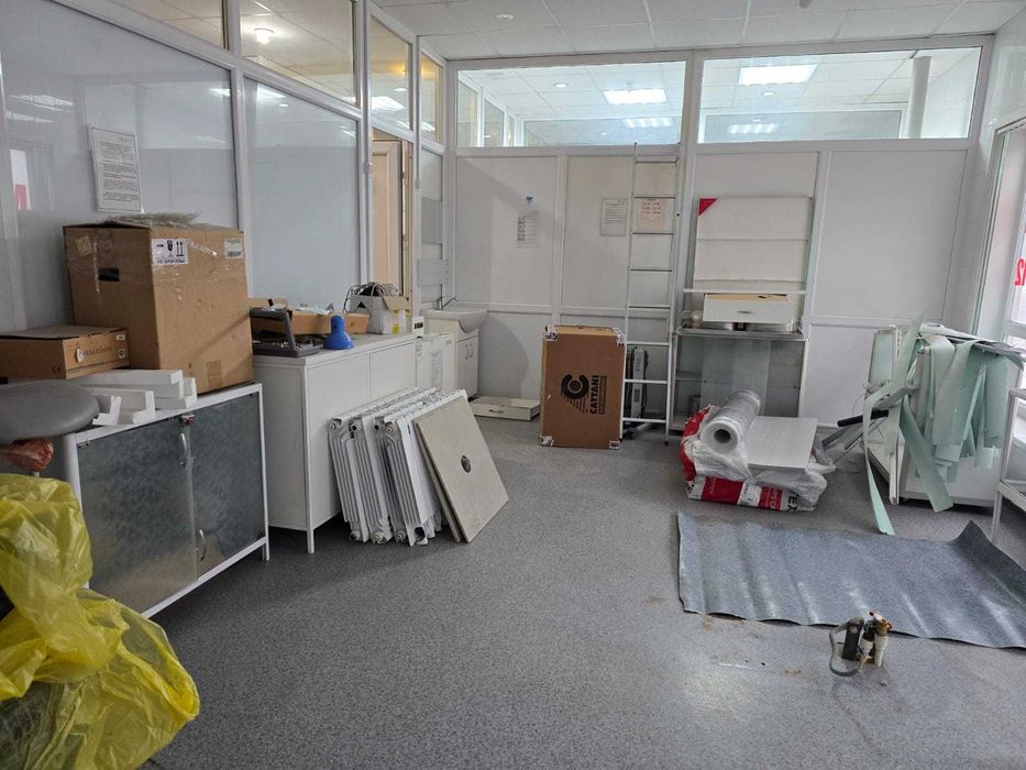 продам ДВУХЭТАЖНОЕ здание в районе рынка