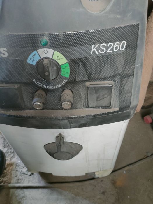 Продам  шлифмашинку kovax