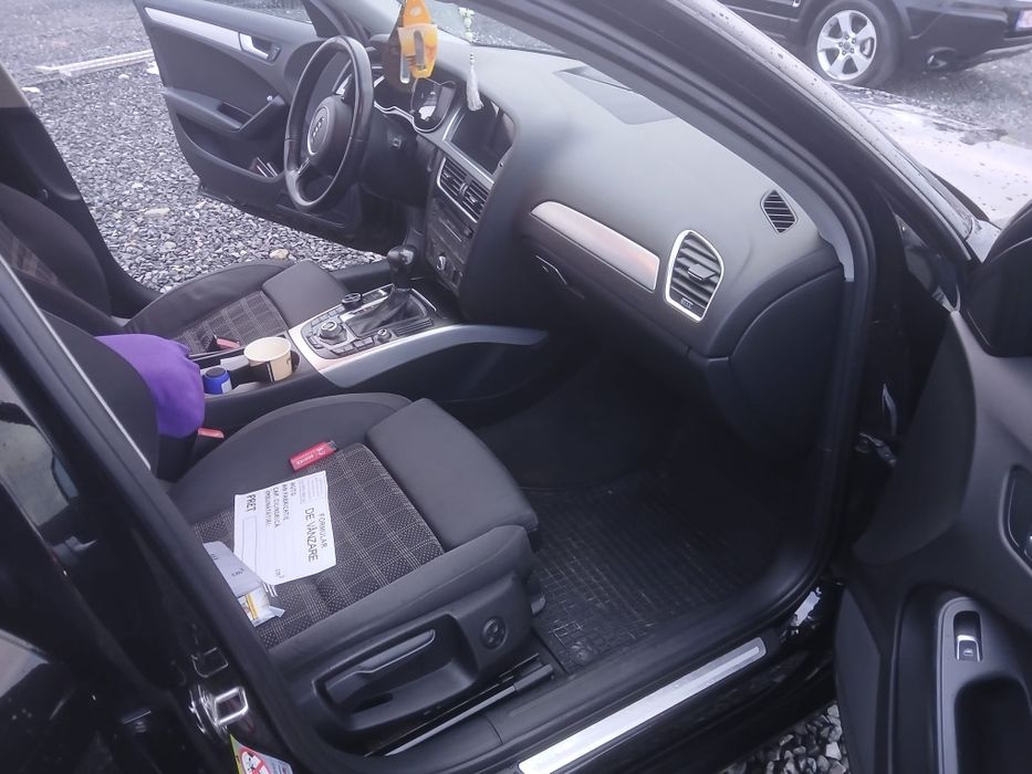 Vind audi a4 an 2014 stare impecabila dotari full