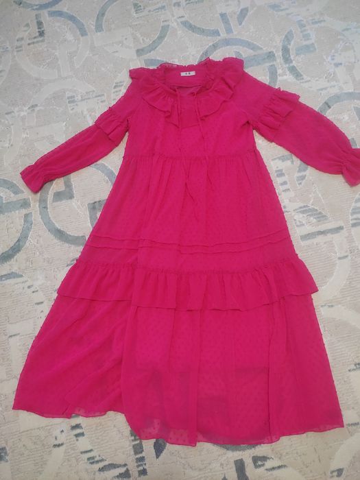 Киимдер сатылады