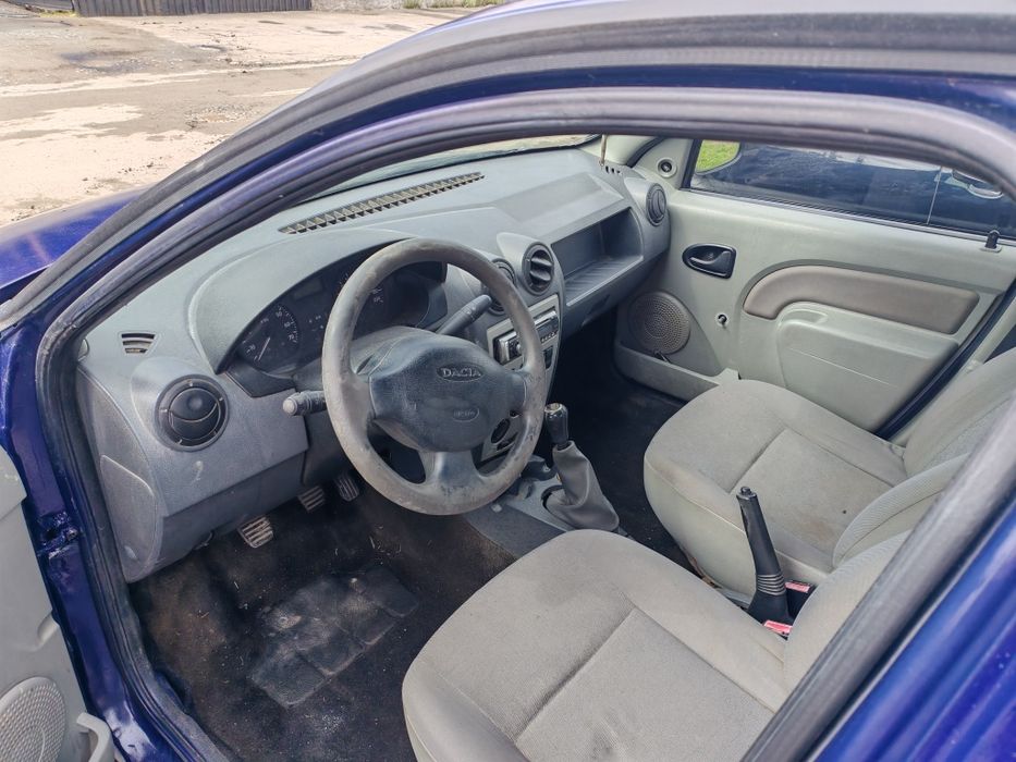 Dacia Logan benzina an 2007 preț 899    e.
