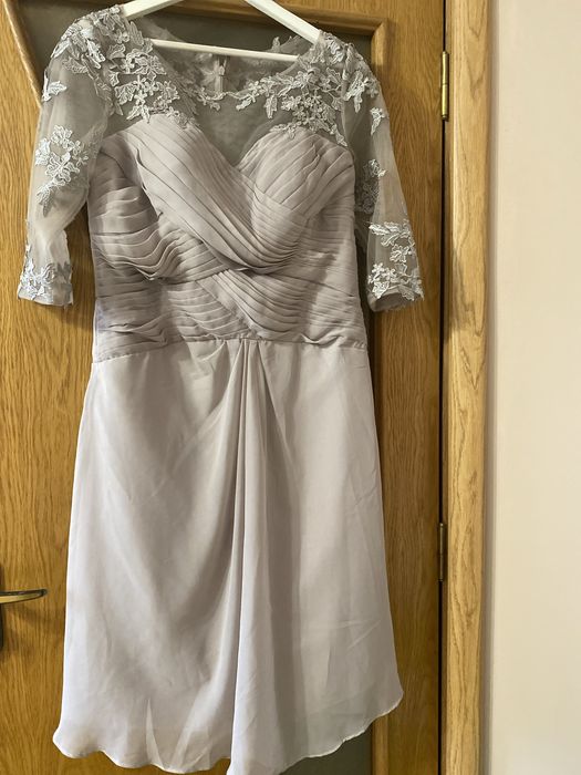 Vand rochie voal nuanta nude!