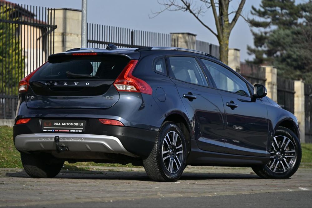 Volvo V40 Cross Country d2 2.0 Diesel 12.2016 Euro6 Webasto Led