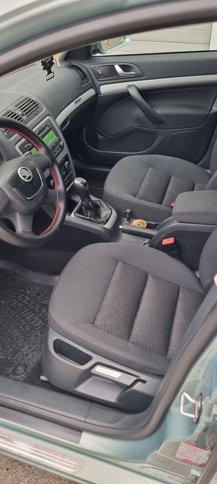SKODA Octavia 2012 — imagine 5