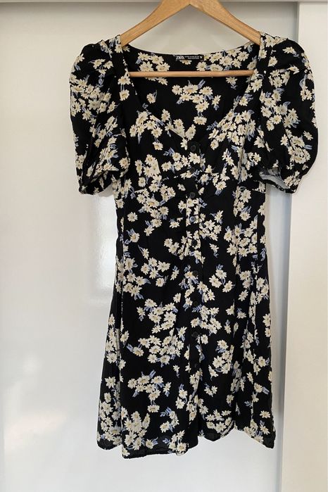 Лятна мини рокля от Зара