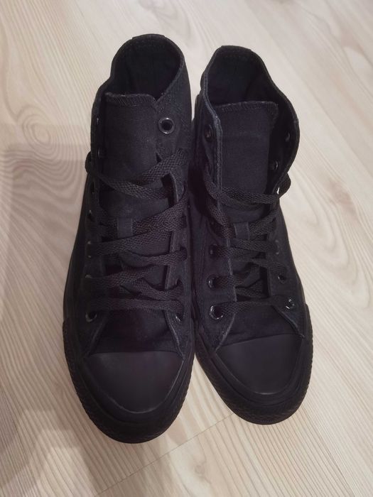 Черни кецове Converse