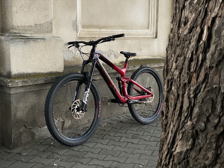 Trek slash 9.7 carbon