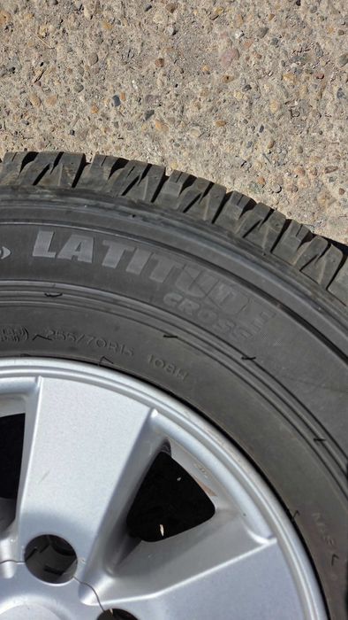 Джанти с гуми Michelin Latitude Cross 255/70/R15 108H , DOT 2621 Toyota Hilux