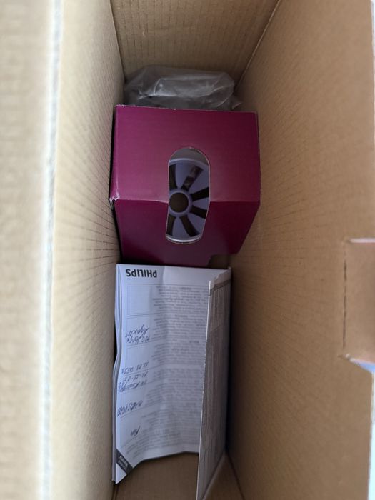 Продам фен Philips на запчасти!