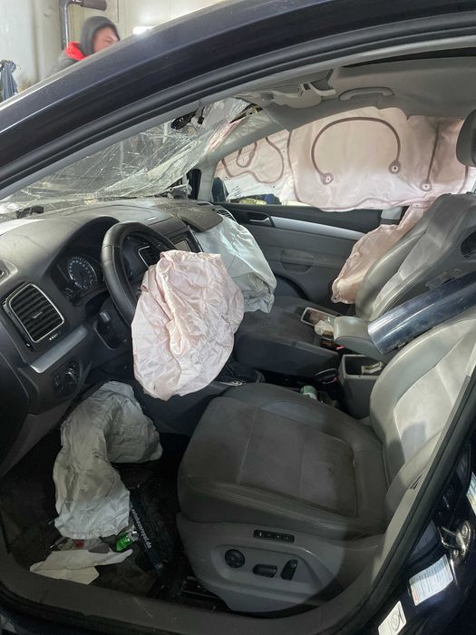Fuzeta Fata, Spate Volkswagen Sharan 2.0 TDI 2011