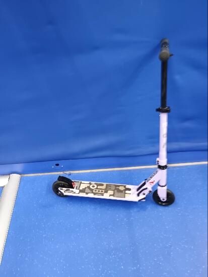 Trotinetă Mid1 Neon mov - produs resigilat - (SecondHand) Decathlon