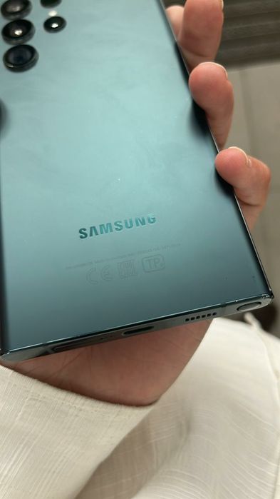 Продаётся Samsyng S22Ultra