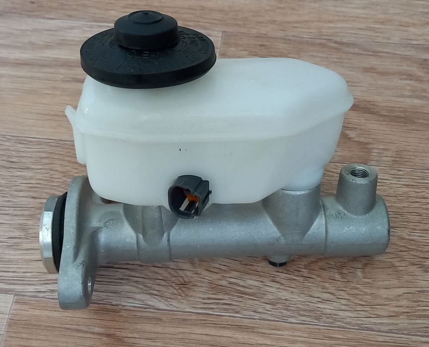 Главный тормозной цилиндр