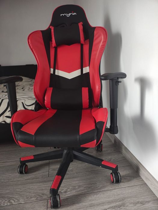 Scaun gaming Myria ca nou