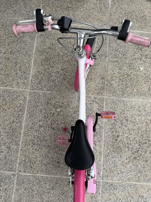 Bicicletă fete B’Twin 16” – perfectă pentru 5-7 ani, în stare bună