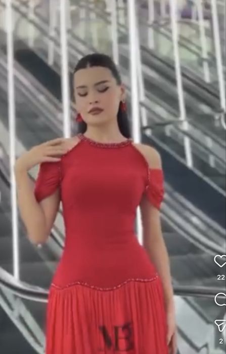 Продам корсетное платье
