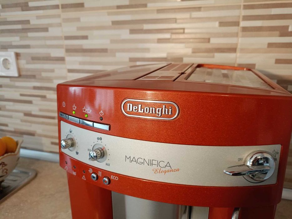 Aparat de cafea automat Delonghi Magnifica Eleganza ESAM 3240