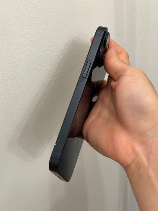 iPhone 14 в отличном состоянии