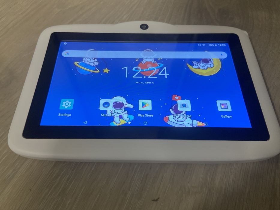 Продам планшет новый