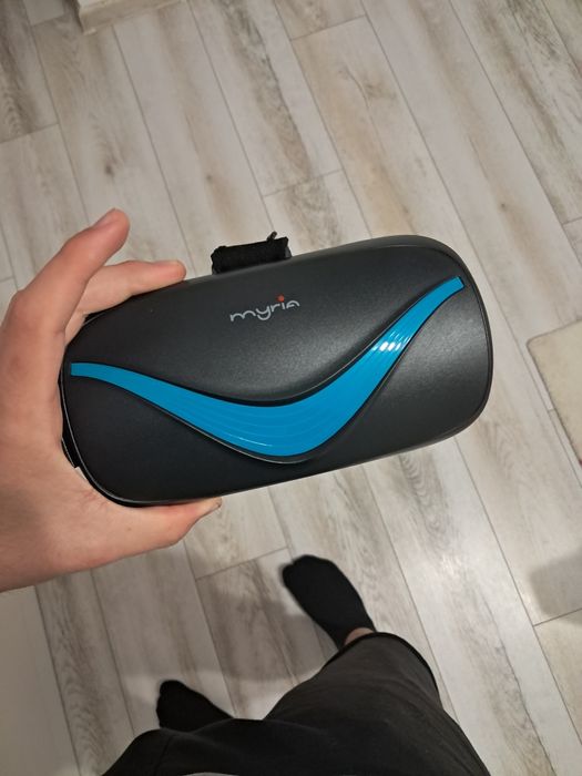 Ochelari vr si 4 boxe portabile