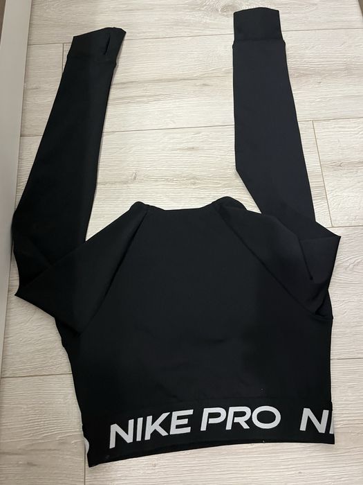 Дамско горнище Nike Pro размер S