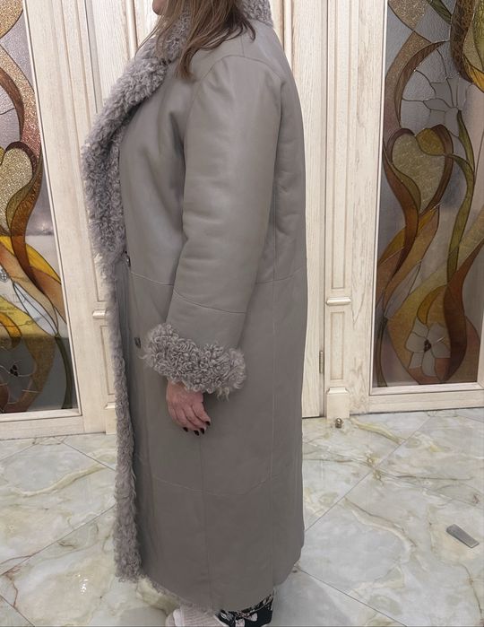 Стильная двусторонняя  дубленка !