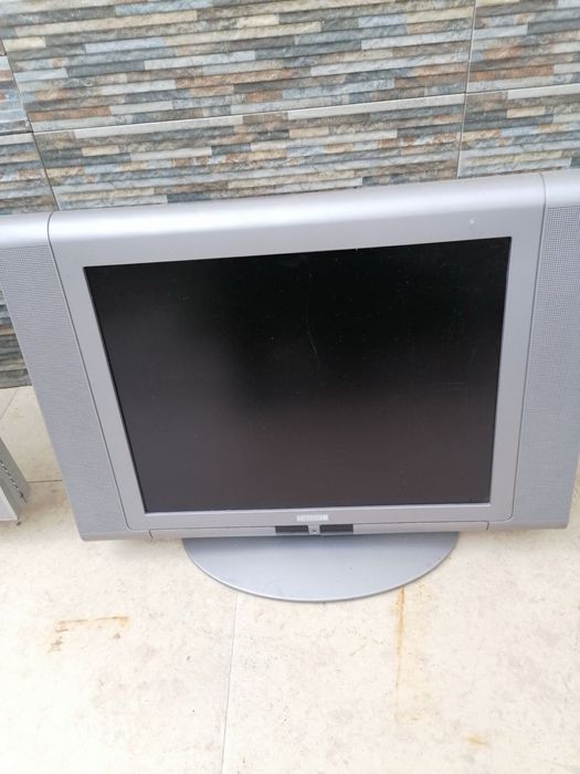 Телевизор Lcd работещ