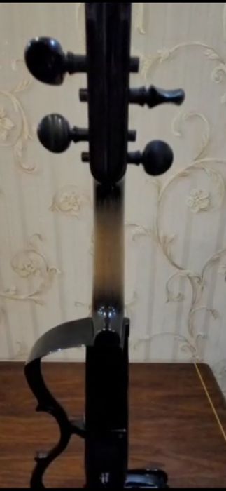 Продаю электро скрипку - Ямаха sv-120